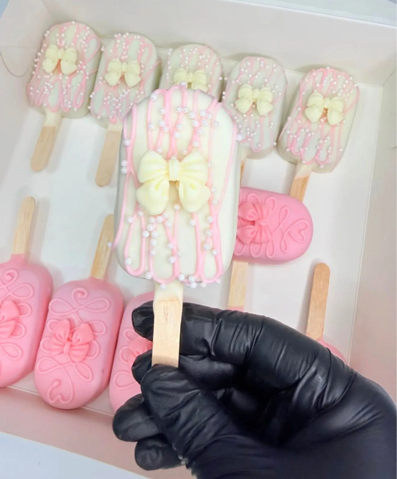 Cake Pops by Carloti Treats, photo 1