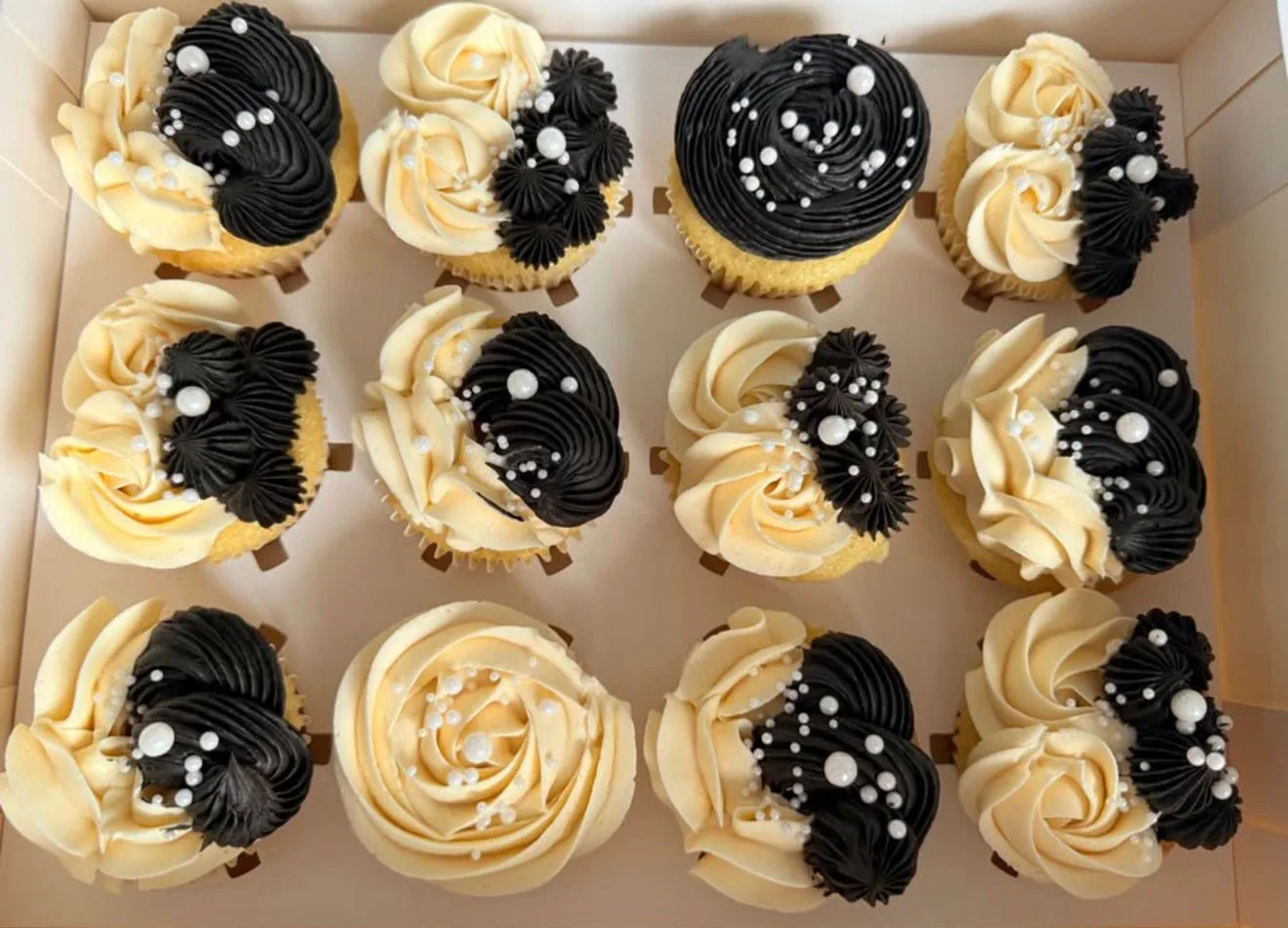 Cupcakes by Carloti Treats, photo 1