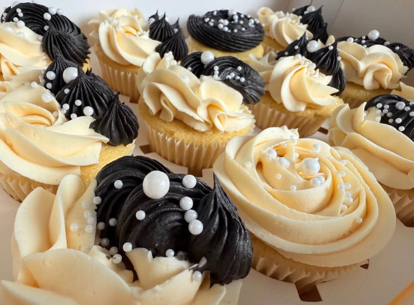 Cupcakes by Carloti Treats, photo 2