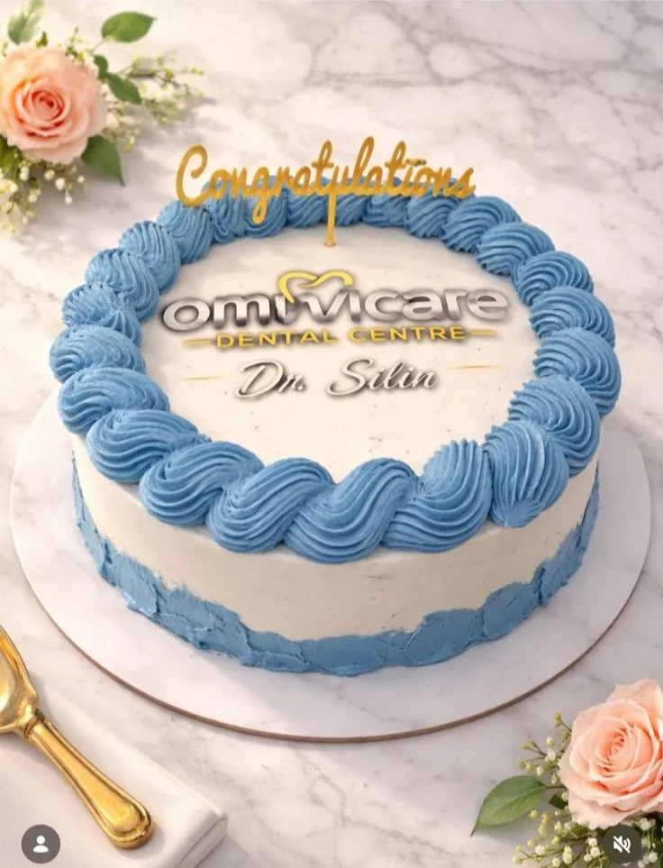 Custom round cake by Carloti Treats
